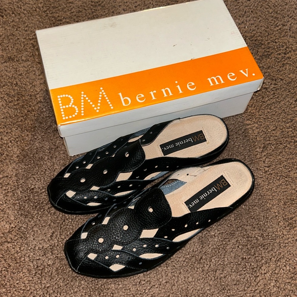 Bernie Mev. Black leather slip on loafers 9